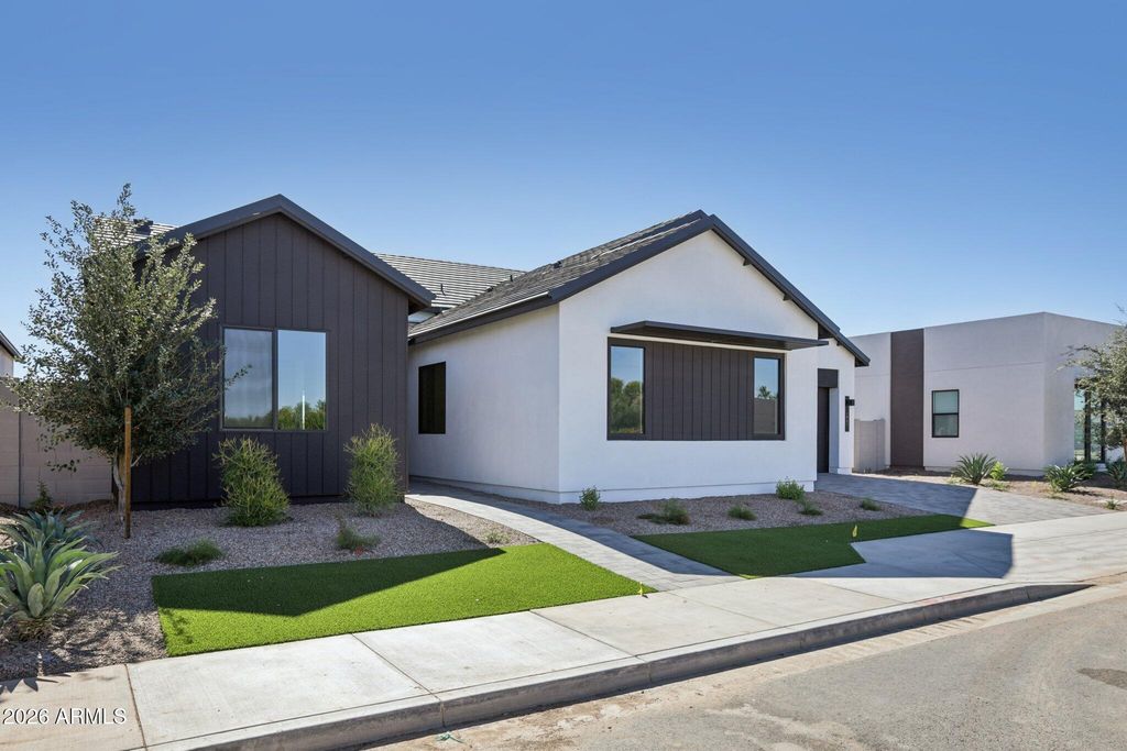 2331 E AQUARIUS Place, Chandler, AZ 85249 — photo 3