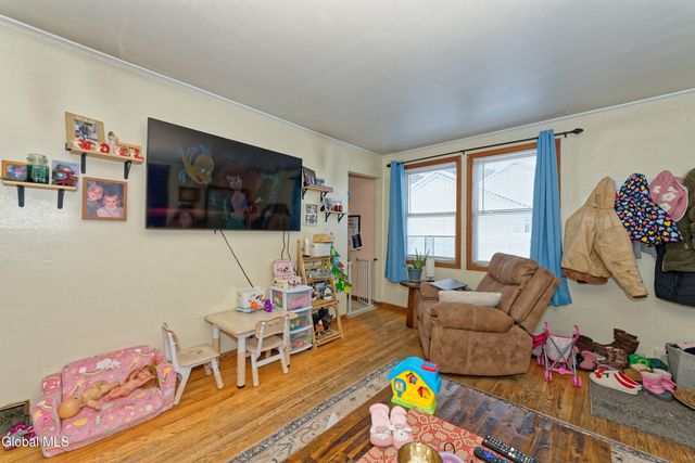 57 Edgewood Avenue, Albany, NY 12203