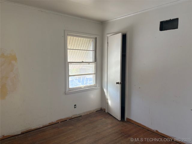 3820 S Pittsburg Avenue S, Tulsa, OK 74135