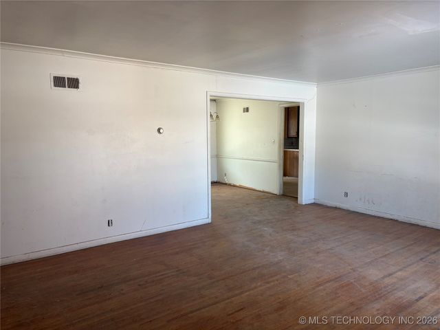 3820 S Pittsburg Avenue S, Tulsa, OK 74135