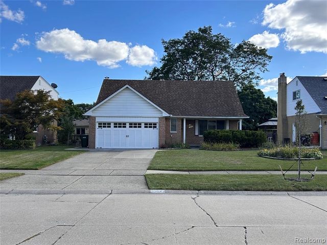 13318 Leech Drive, Sterling Heights, MI 48312