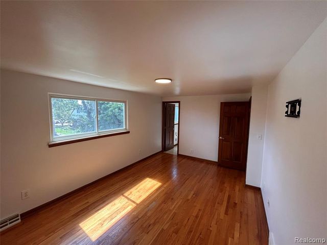 13318 Leech Drive, Sterling Heights, MI 48312