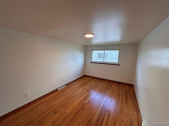 13318 Leech Drive, Sterling Heights, MI 48312