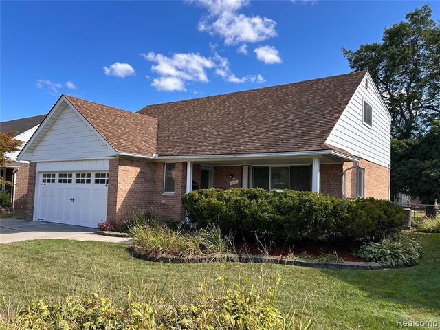 13318 Leech Drive, Sterling Heights, MI 48312