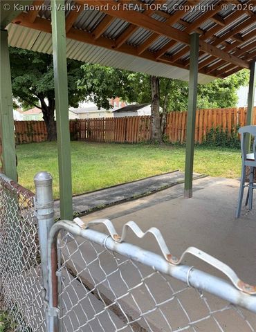 322 20th Street, Dunbar, WV 25064