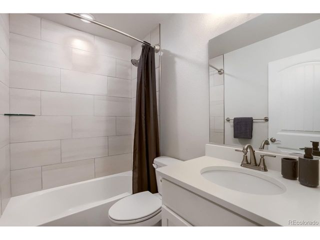 4219 Primrose Ln, Evans, CO 80620