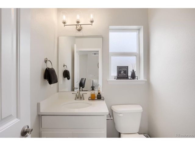 4219 Primrose Ln, Evans, CO 80620