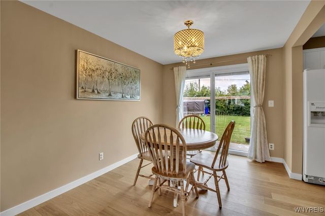 6 Towerwood Road, Grand Island, NY 14072