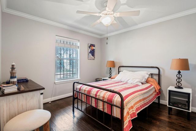 2204 Colorado Street, Houston, TX 77007
