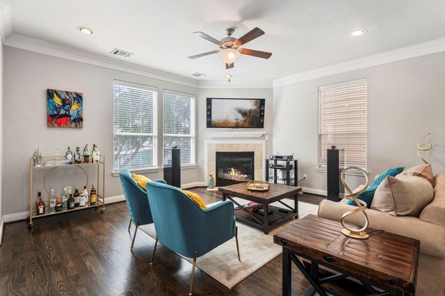 2204 Colorado Street, Houston, TX 77007