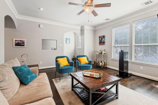 2204 Colorado Street, Houston, TX 77007