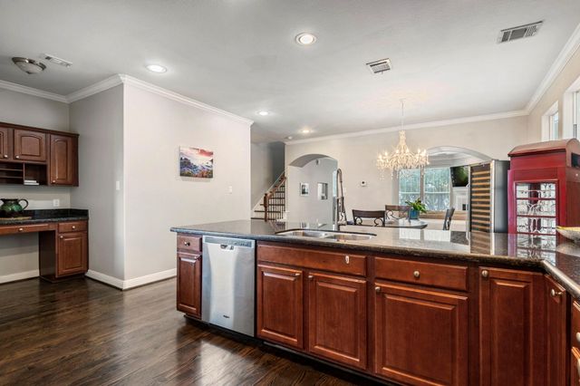 2204 Colorado Street, Houston, TX 77007