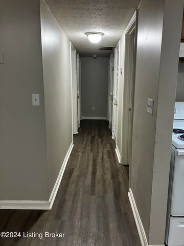 4107 Blue Ct 8, Louisville, KY 40229