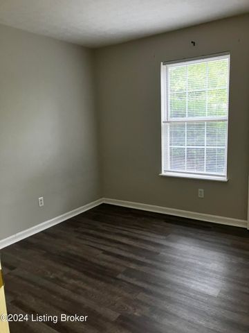 4107 Blue Ct 8, Louisville, KY 40229