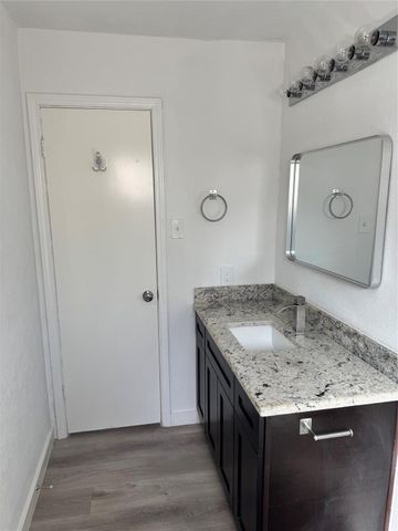 13722 New Village Lane, Sugar Land, TX 77498