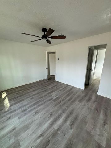 13722 New Village Lane, Sugar Land, TX 77498