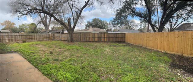 13722 New Village Lane, Sugar Land, TX 77498