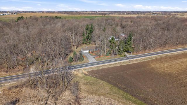 N5407 County Road U, Hartford, WI 53027