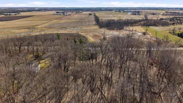 N5407 County Road U, Hartford, WI 53027