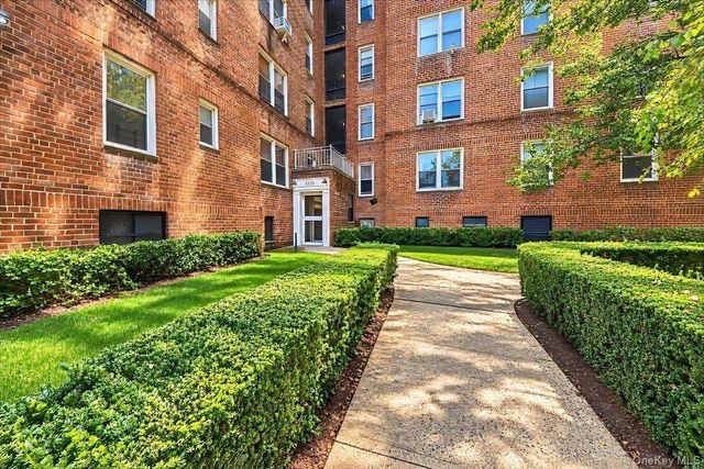 5635 Netherland Avenue 2C, Bronx, NY 10471