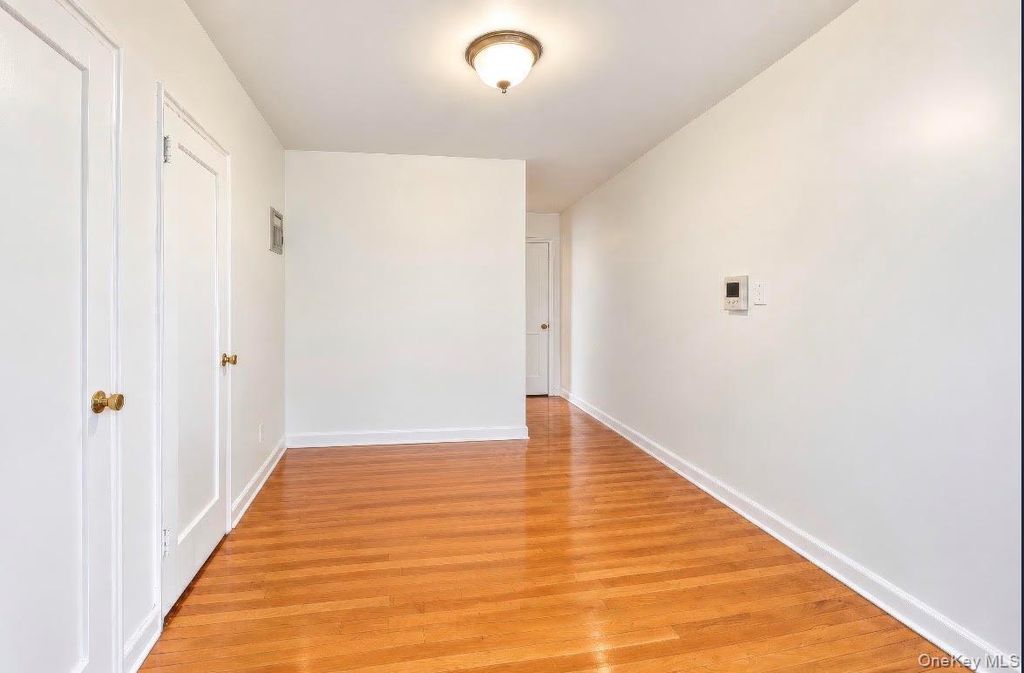 5635 Netherland Avenue 2C, Bronx, NY 10471 — photo 4