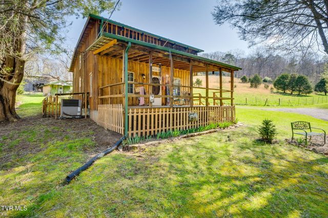 205 Helton Hollow Road, Eidson, TN 37731