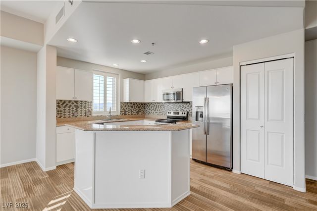 8255 las vegas Boulevard 1713, Las Vegas, NV 89123