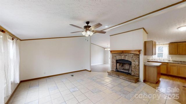 71 London Lane, Clyde, NC 28721