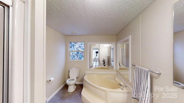 71 London Lane, Clyde, NC 28721