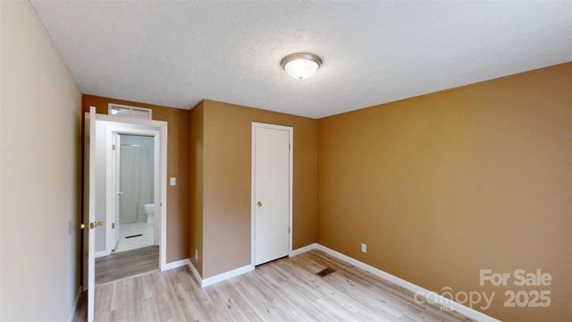 71 London Lane, Clyde, NC 28721