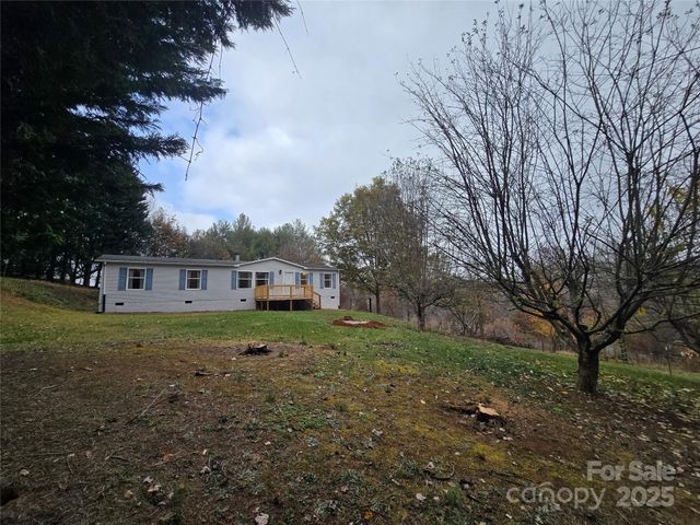 71 London Lane, Clyde, NC 28721