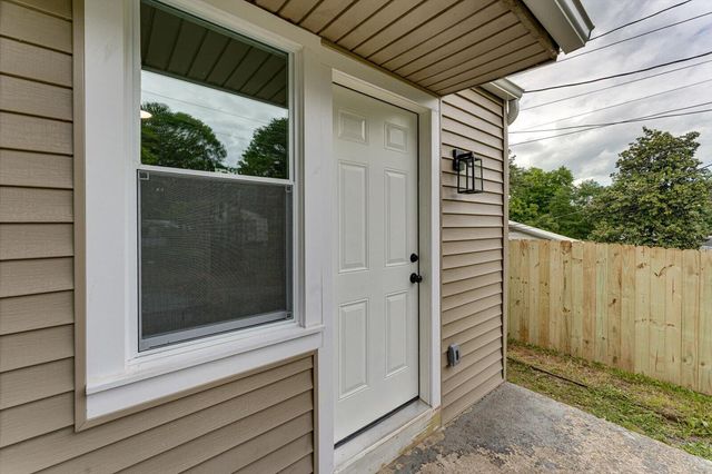 9 Longstreet Road, Rossville, GA 30741