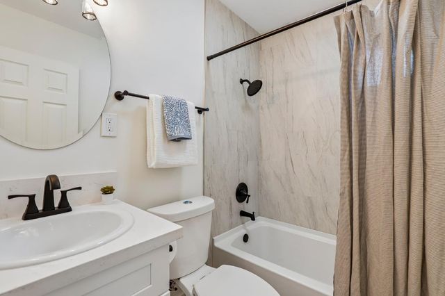 5969 N Haven Dr, North Highlands, CA 95660