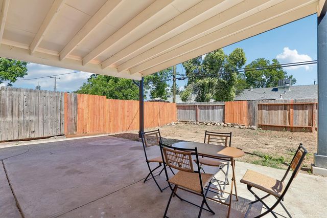 5969 N Haven Dr, North Highlands, CA 95660