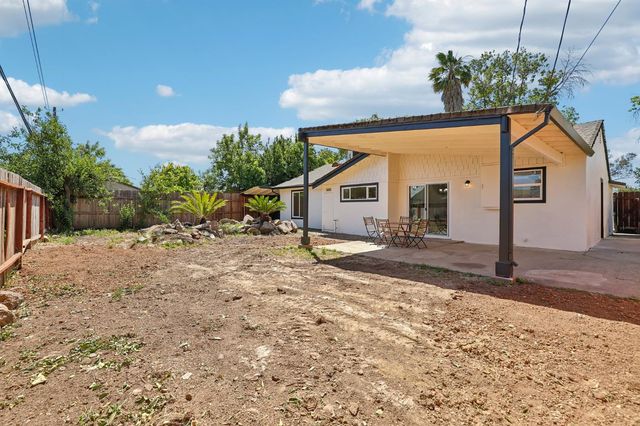 5969 N Haven Dr, North Highlands, CA 95660