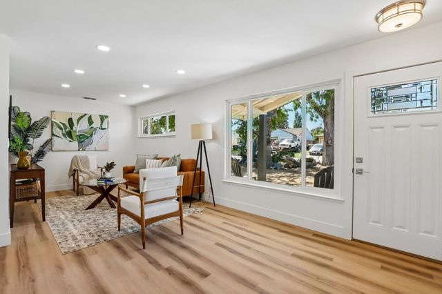 5969 N Haven Dr, North Highlands, CA 95660