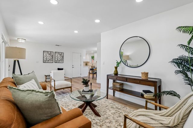 5969 N Haven Dr, North Highlands, CA 95660