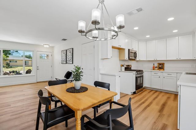 5969 N Haven Dr, North Highlands, CA 95660