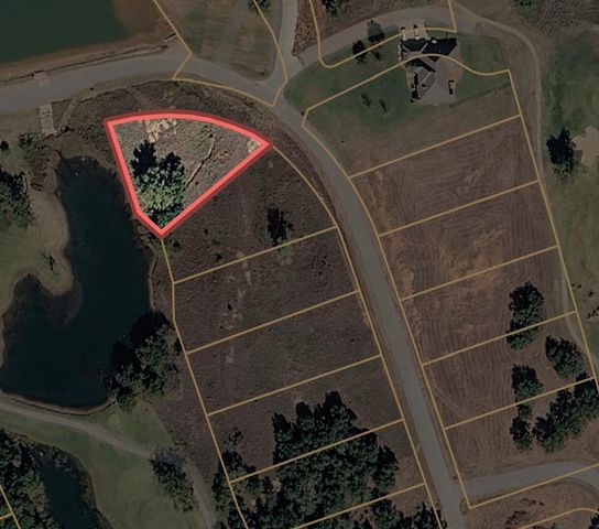 2301 Clubhouse Drive, Blanchard, OK 73010