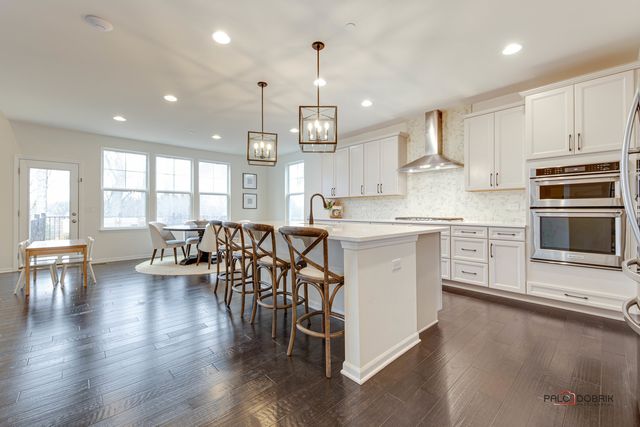 546 Council Circle, Vernon Hills, IL 60061