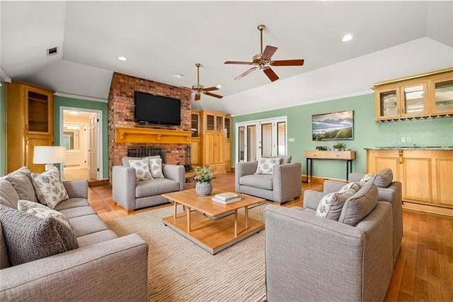 4704 WHITEFIELD Boulevard, Alexandria, LA 71303