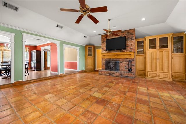 4704 WHITEFIELD Boulevard, Alexandria, LA 71303