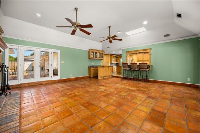 4704 WHITEFIELD Boulevard, Alexandria, LA 71303