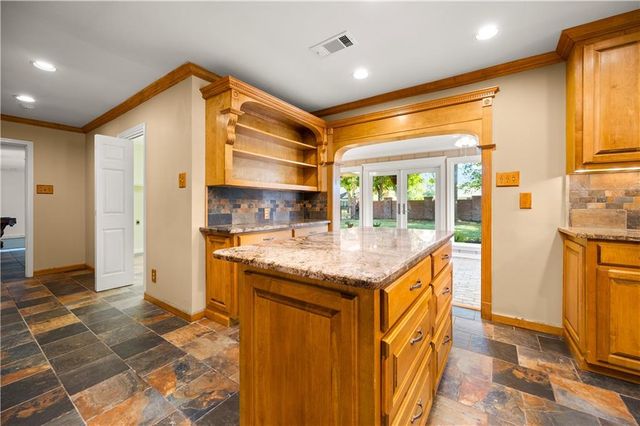 4704 WHITEFIELD Boulevard, Alexandria, LA 71303