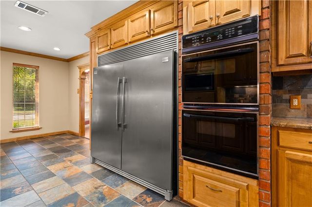 4704 WHITEFIELD Boulevard, Alexandria, LA 71303