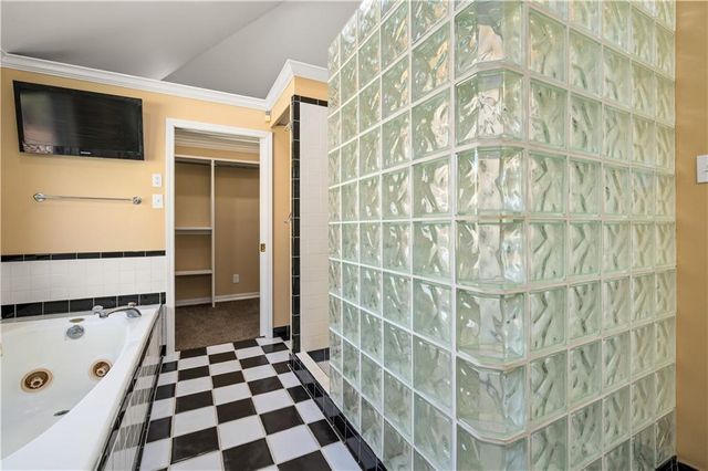 4704 WHITEFIELD Boulevard, Alexandria, LA 71303