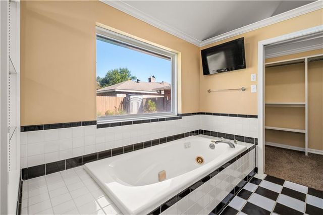 4704 WHITEFIELD Boulevard, Alexandria, LA 71303