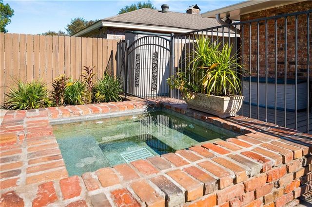 4704 WHITEFIELD Boulevard, Alexandria, LA 71303