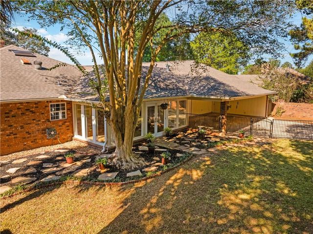 4704 WHITEFIELD Boulevard, Alexandria, LA 71303