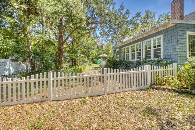 623 N AMELIA AVENUE, Deland, FL 32724